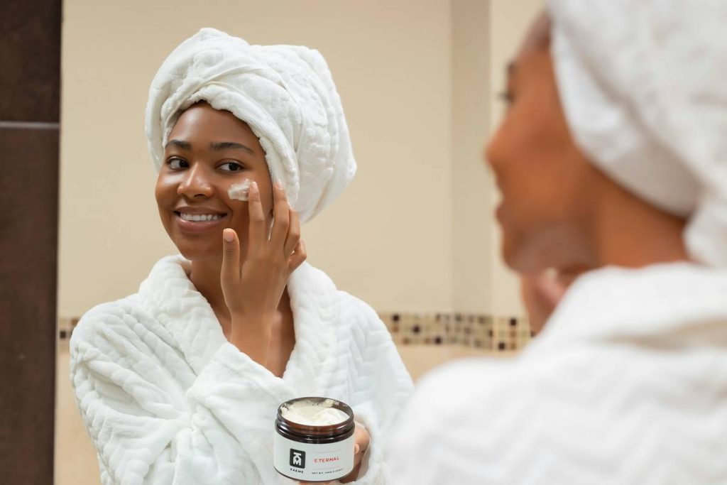 Can Facial Exercises Really Lift Your Skin? The Truth About “Exercises Parts of Face” and Where Face Oils Fit In