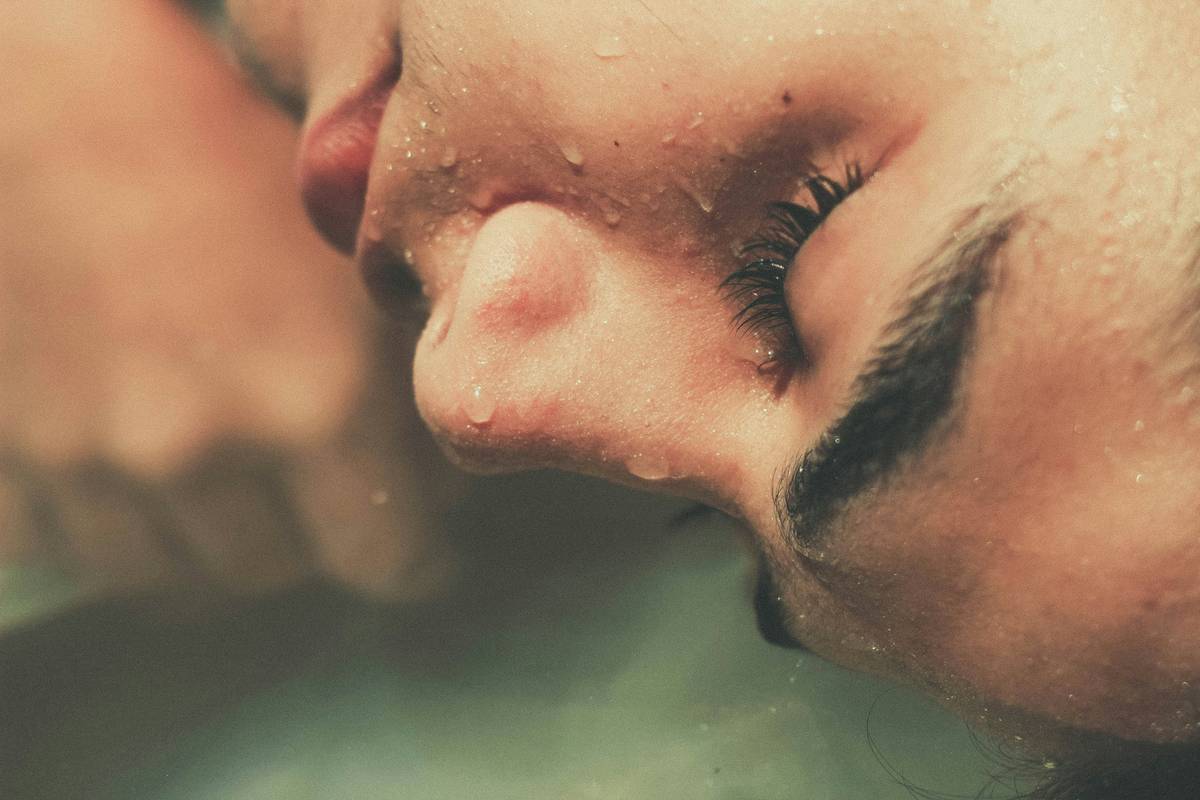 Is There an Oil Good for Face? Yes—But Not All Oils Are Created Equal
